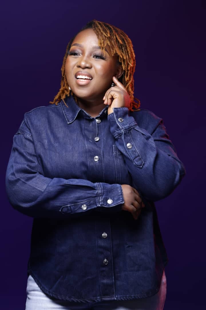 BLEU Elodie — Fondatrice de Brille par ton style